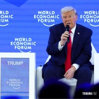 Parlamento europeu suspende acordo comercial com os EUA por crise sobre Groenlândia