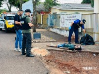 Homem é executado a tiros em frente a igreja no Jardim Dourado