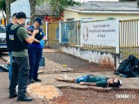 Homem é executado a tiros em frente a igreja no Jardim Dourado