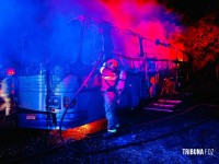 Incêndio atinge ônibus em pátio privado as margens da BR-277 no Bairro Três Lagoas 