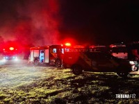 Incêndio atinge ônibus em pátio privado as margens da BR-277 no Bairro Três Lagoas 
