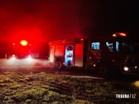 Incêndio atinge ônibus em pátio privado as margens da BR-277 no Bairro Três Lagoas 