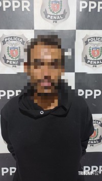 Guarda Municipal cumpre mandado de prisão no centro de Foz do Iguaçu durante a madrugada