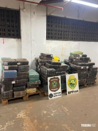 BPFRON e PF apreendem 1.445 Kg de maconha no Lago de Itaipu em Missal