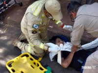 Mulher fica ferida em acidente entre moto e carro no bairro Três Lagoas