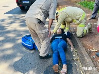 Mulher fica ferida em acidente entre moto e carro no bairro Três Lagoas