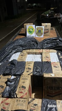BPFRON e PF apreendem caminhão carregado com 12.500 pacotes de cigarros contrabandeados do Paraguai as margens do Lago de Itaipu