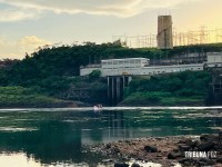 Jovem de 26 anos desaparece após afogamento no Rio Paraná em Foz do Iguaçu