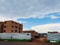 Trabalhador sofre fratura exposta após acidente e outro homem ameaça socorristas no Jardim Dona Fátima