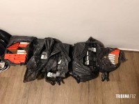 PF, PM e Receita Federal apreendem mercadorias descaminhadas em hotel em Foz do Iguaçu