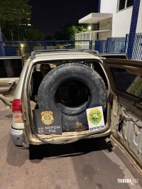 Policia Federal e PMPR realizam apreensão de pneus contrabandeados em Foz do Iguaçu
