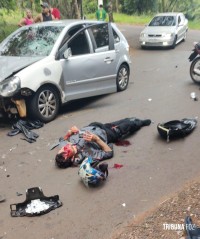 Siate socorre duas vítimas após colisão frontal entre carro e moto defronte ao Horto Municipal