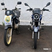 PM prende dois indivíduos e recupera motocicleta furtada no bairro Vila Paraguaia em Foz do Iguaçu