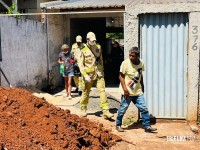 Filho agride o pai e a mãe com chutes e socos e deixa os dois feridos no Jardim Almada em Foz do Iguaçu