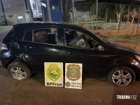Policia Federal e Policia Militar prendem homem com cigarros contrabandeados após acidente na Av. JK