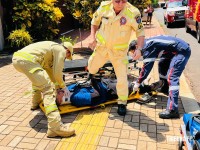 Colisão entre duas motocicletas deixa homem e mulher feridos na Vila Miranda