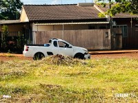 Colisão entre carro e moto elétrica deixa mulher ferida na Av. Irio Manganeli