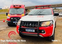 Colisão entre carro e moto na marginal da BR-277 deixa mulher ferida em Foz do Iguaçu