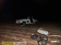 Carga de sorgo na pista provoca capotamento e deixa casal ferido entre Santa Helena e Entre Rios do Oeste