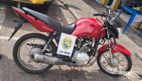 PM recupera motocicleta com alerta de roubo em próximo a Ponte da Amizade em Foz do Iguaçu