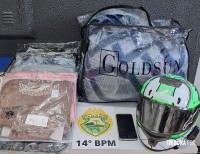 PM apreende menor e recupera produtos roubados no bairro Vila Portes em Foz do Iguaçu