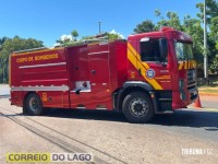 Impacto violento: Carro fica destruído após colisão traseira em Santa Helena