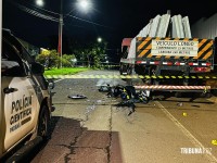 Motociclista morre após colidir com carreta parada na Av. Mário Filho em Foz do Iguaçu