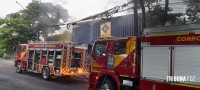 Bombeiros são mobilizados após incêndio em bicicletaria no Bairro Boicy em Foz do Iguaçu 