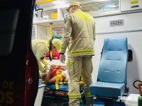 Homem é resgatado debaixo de ponte após ser agredido e cair no Rio Almada na Av. Tancredo Neves