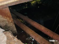 Homem é resgatado debaixo de ponte após ser agredido e cair no Rio Almada na Av. Tancredo Neves