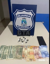 Guarda Municipal prende foragido da Justiça com drogas