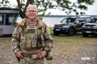 Polícia Federal recebe nova lancha blindada em Foz do Iguaçu