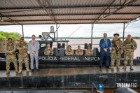 Polícia Federal recebe nova lancha blindada em Foz do Iguaçu