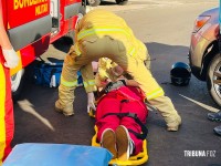 Acidente entre carro e moto deixa vítima ferida na rotatória da Av. Costa e Silva