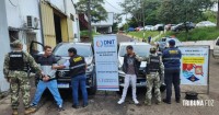 Agentes da DNIT apreendem duas caminhonetes roubadas no Brasil que entravam no Paraguai