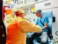 Homem cai após sair de bar e é socorrido pelo SIATE após ficar ferido no Portal da Foz