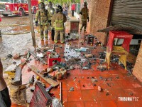 Curto-circuito causa incêndio em mercearia em Ciudad Del Este no Paraguai