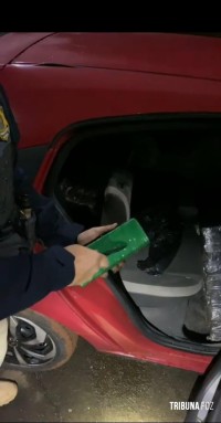 PRF apreende cerca de 100 kg de maconha após fuga na BR-277 em Santa Terezinha de Itaipu PRF apreende cerca de 100 kg de maconha após fuga na BR-277 em Santa Terezinha de Itaipu