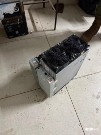 PF e PM prendem dois indivíduos e apreende grande quantidade de mercadorias irregulares em Foz do Iguaçu