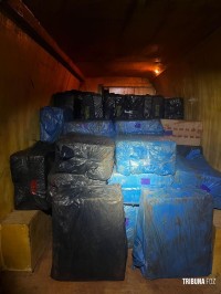 PF e PM apreendem cigarros contrabandeados após fuga em Itaipulândia