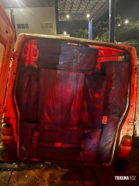 PF e PM apreendem cigarros contrabandeados após fuga em Itaipulândia