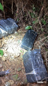 Policia Federal e PM apreendem 151,8 Kg de maconha na barranca do Rio Paraná em Foz do Iguaçu