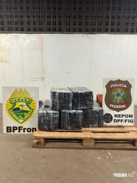 BPFRON e PF apreendem 151,2 Kg de maconha em na rampa do Monsenhor em Foz do Iguaçu