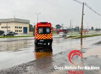 Motorista de carreta cai da cabine em Posto de Abastecimento na BR-277 e fica ferido