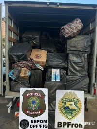 Polícia Federal e Polícia Militar apreendem 150 caixas de cigarros em Foz do Iguaçu