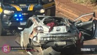 Veículo foge de fiscalização da PRF, arremessa droga pela janela e capota no viaduto na BR 277 em Medianeira