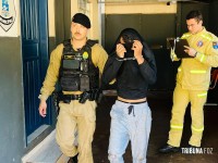 Assalto na BR-277 termina com colisão, suspeito preso e arma apreendida em Foz do Iguaçu