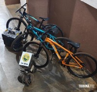 PM recupera objetos furtados e prende mulher na Favela do Monsenhor em Foz do Iguaçu