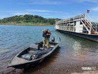 Marinha do Paraguai resgata corpo que flutuava no Rio Paraná