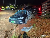 Carro com emplacado em São Miguel do Iguaçu se envolve em grave acidente na PR-585 e motorista morre após ser socorrido